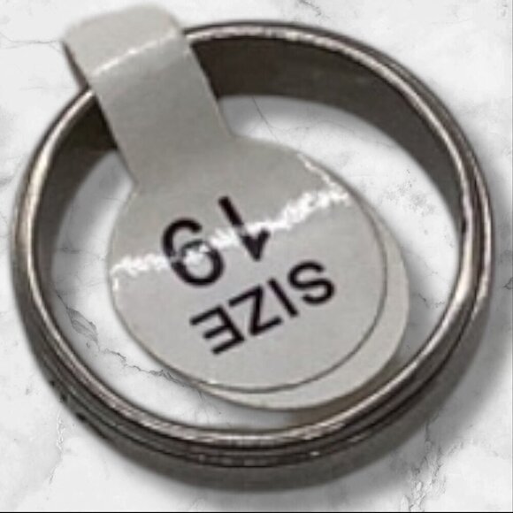 Stainless Steel Unisex Ring With Engraved Wave Design Sliver Tone Size 9 - Picture 5 of 7